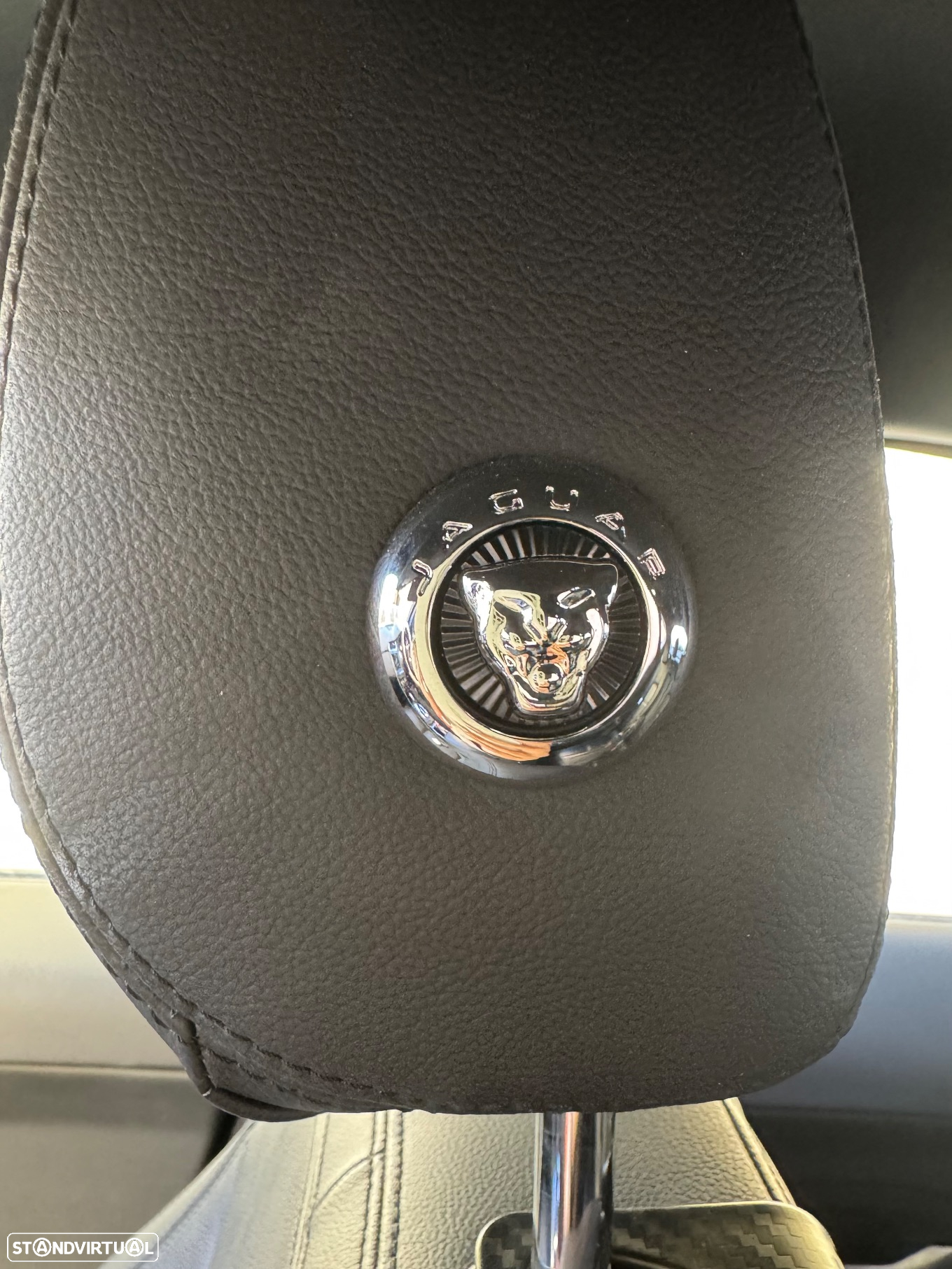 Jaguar E-Pace 2.0 i4D R-Dynamic S AWD Aut. - 16