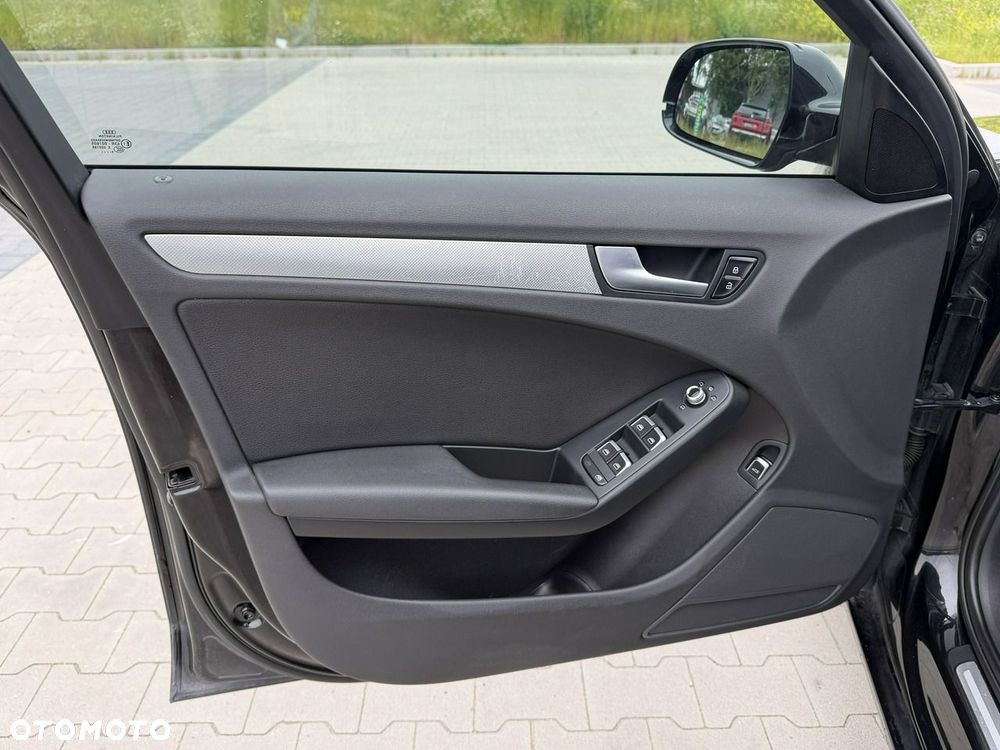 Audi A4 Limousine - 18