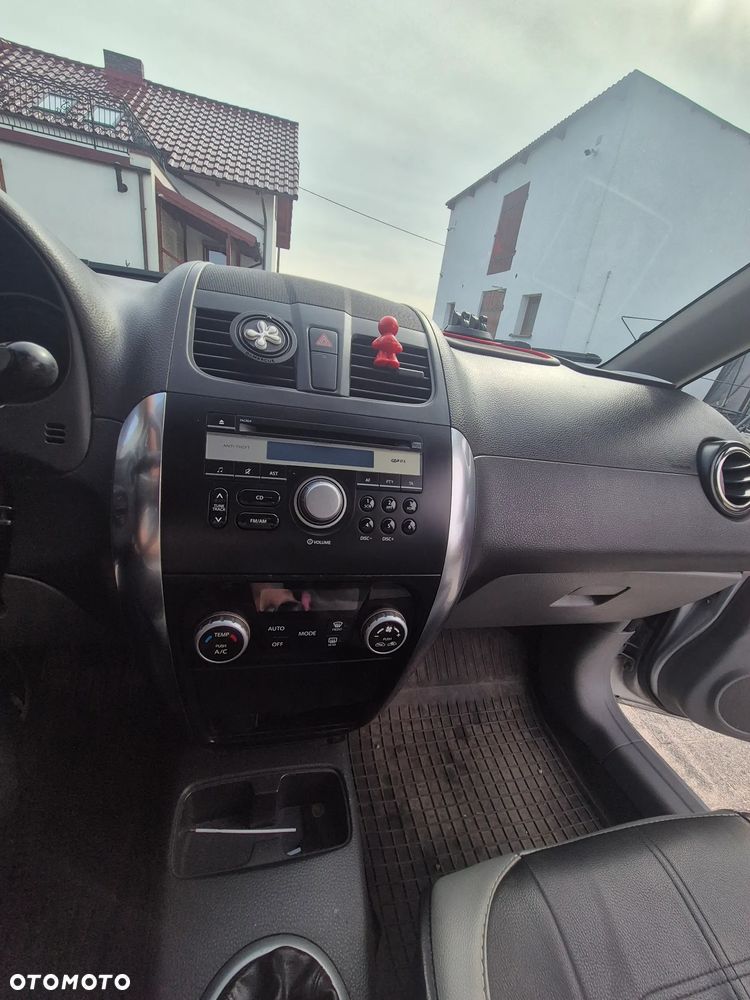 Suzuki SX4 2.0 DDiS 4x4 Style - 7