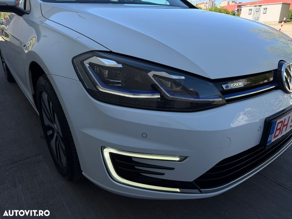 Volkswagen e-Golf - 13