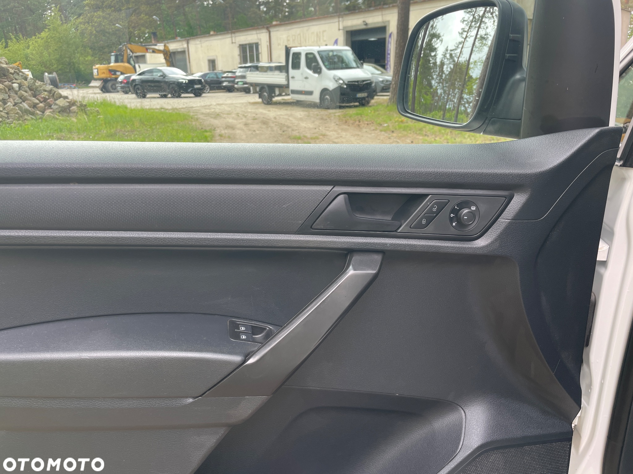 Volkswagen Caddy - 9