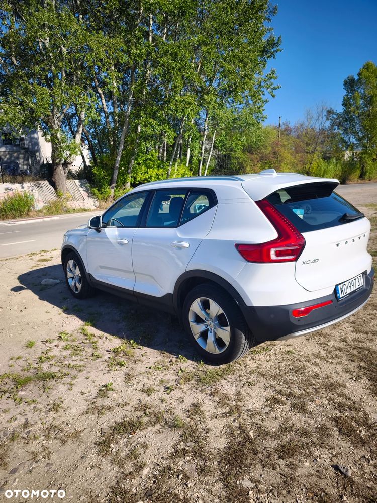 Volvo XC 40 T3 Momentum Pro - 12