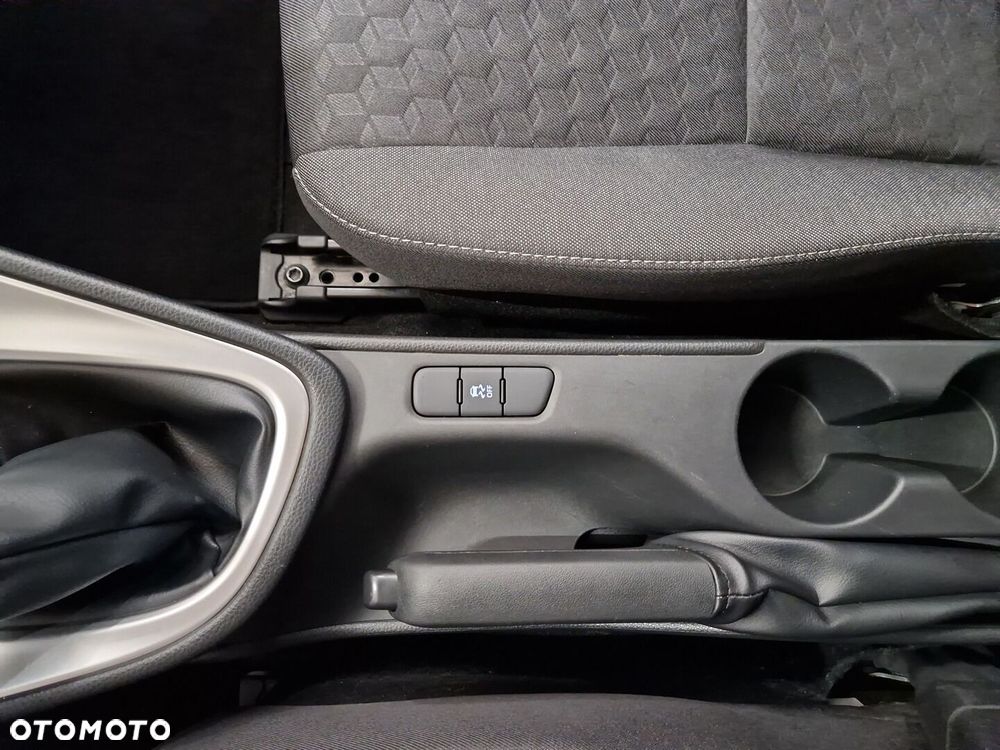 Toyota Yaris - 24