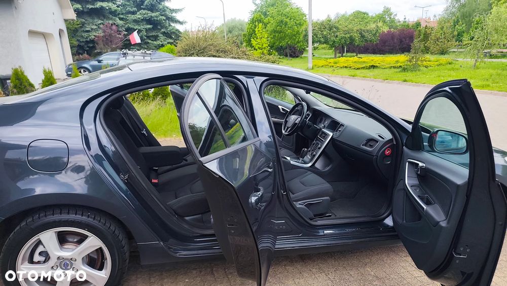 Volvo S60 D3 Geartronic Summum - 30