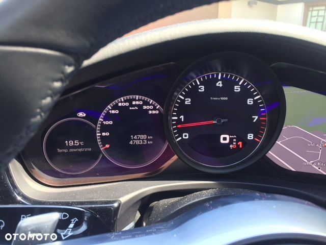 Porsche Panamera 4S - 3