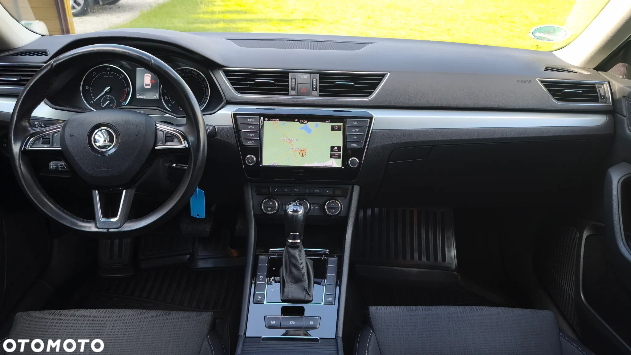 Skoda Superb 2.0 TDI 4x4 DSG Ambition - 26