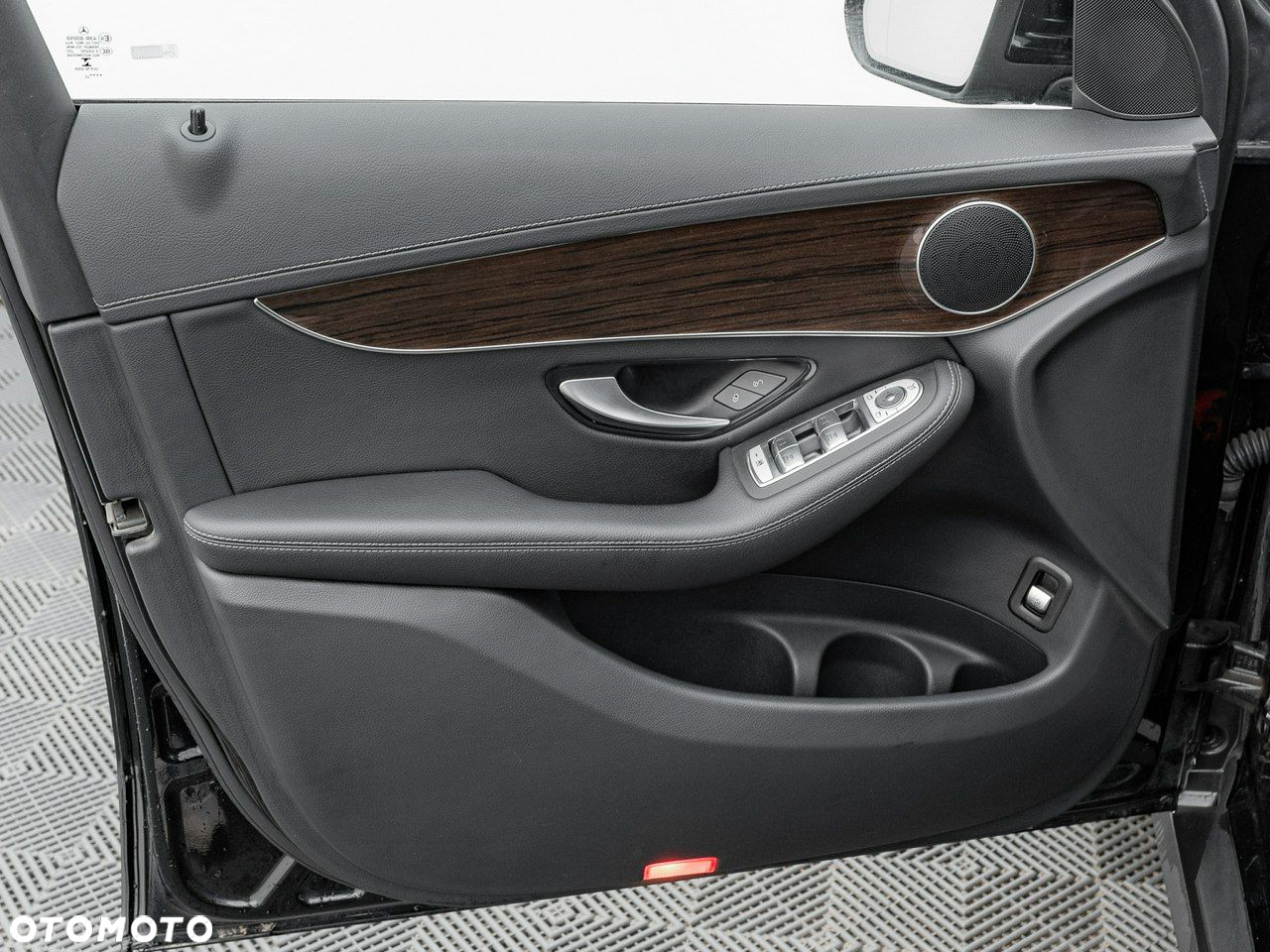 Mercedes-Benz GLC 200 d 4-Matic - 12
