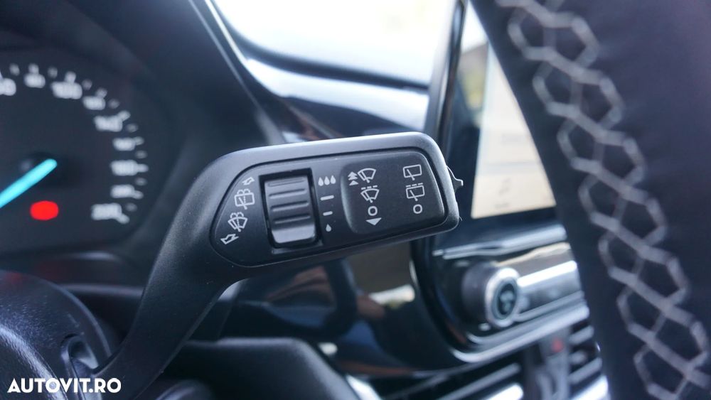 Ford Fiesta 1.0 EcoBoost Start-Stop ST-LINE - 20
