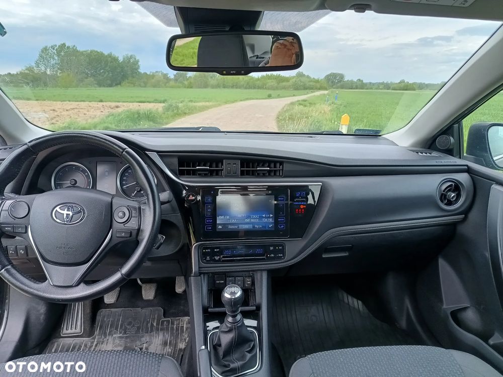 Toyota Corolla 1.6 Premium - 6