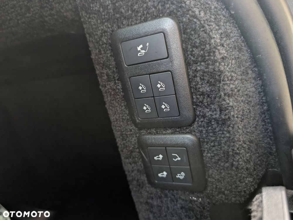 Land Rover Range Rover - 34