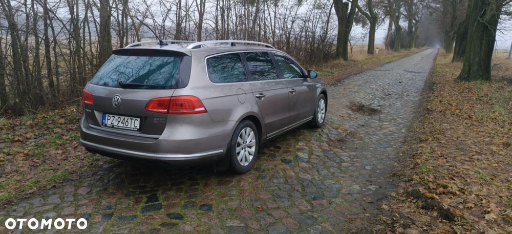 Volkswagen Passat 2.0 TDI Comfortline - 6