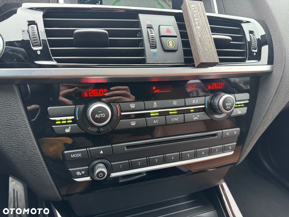 BMW X4 xDrive20d xLine - 30