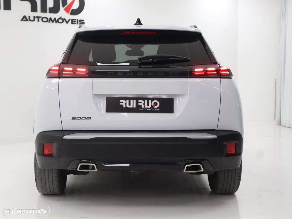 Peugeot 2008 1.2 PureTech Allure Pack EAT8 - 29