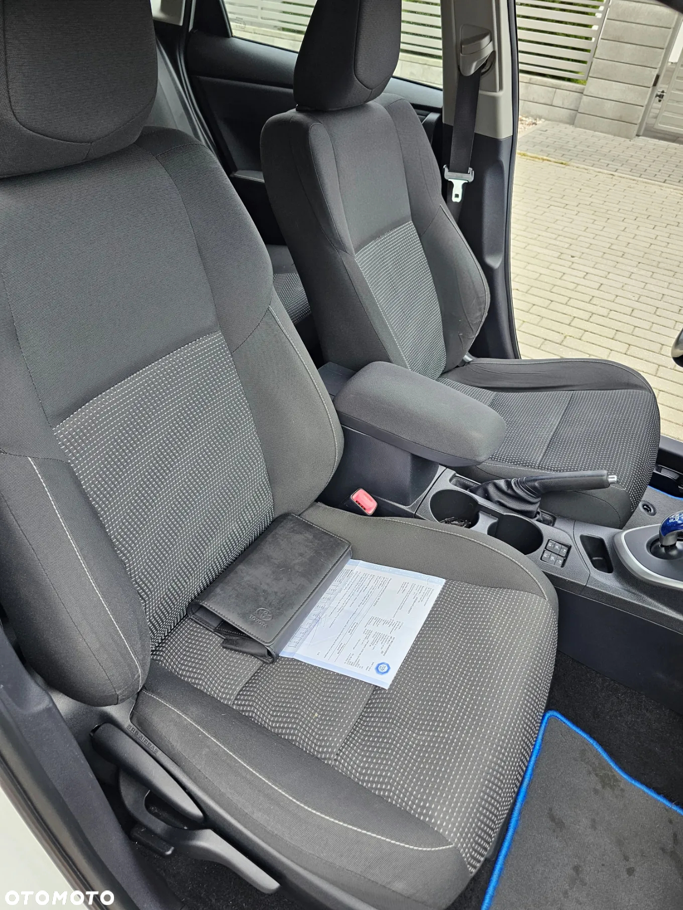 Toyota Auris 1.8 HSD Prestige NAVI - 16