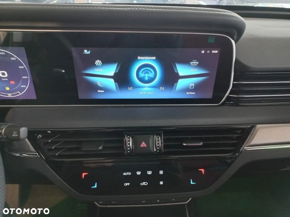 Hongqi HS5 2.0T AWD - 15