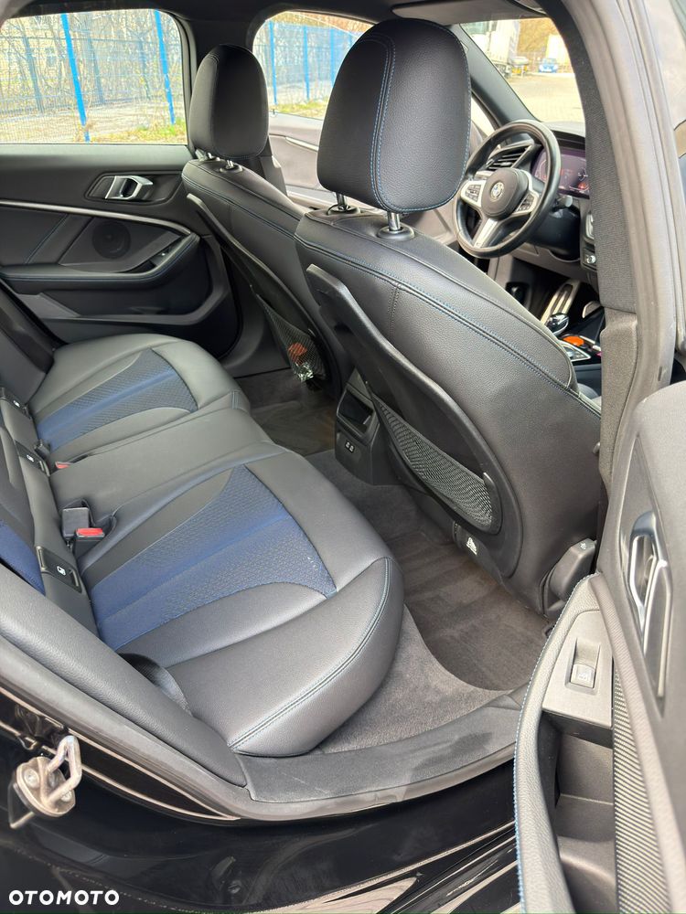BMW Seria 2 218i - 16