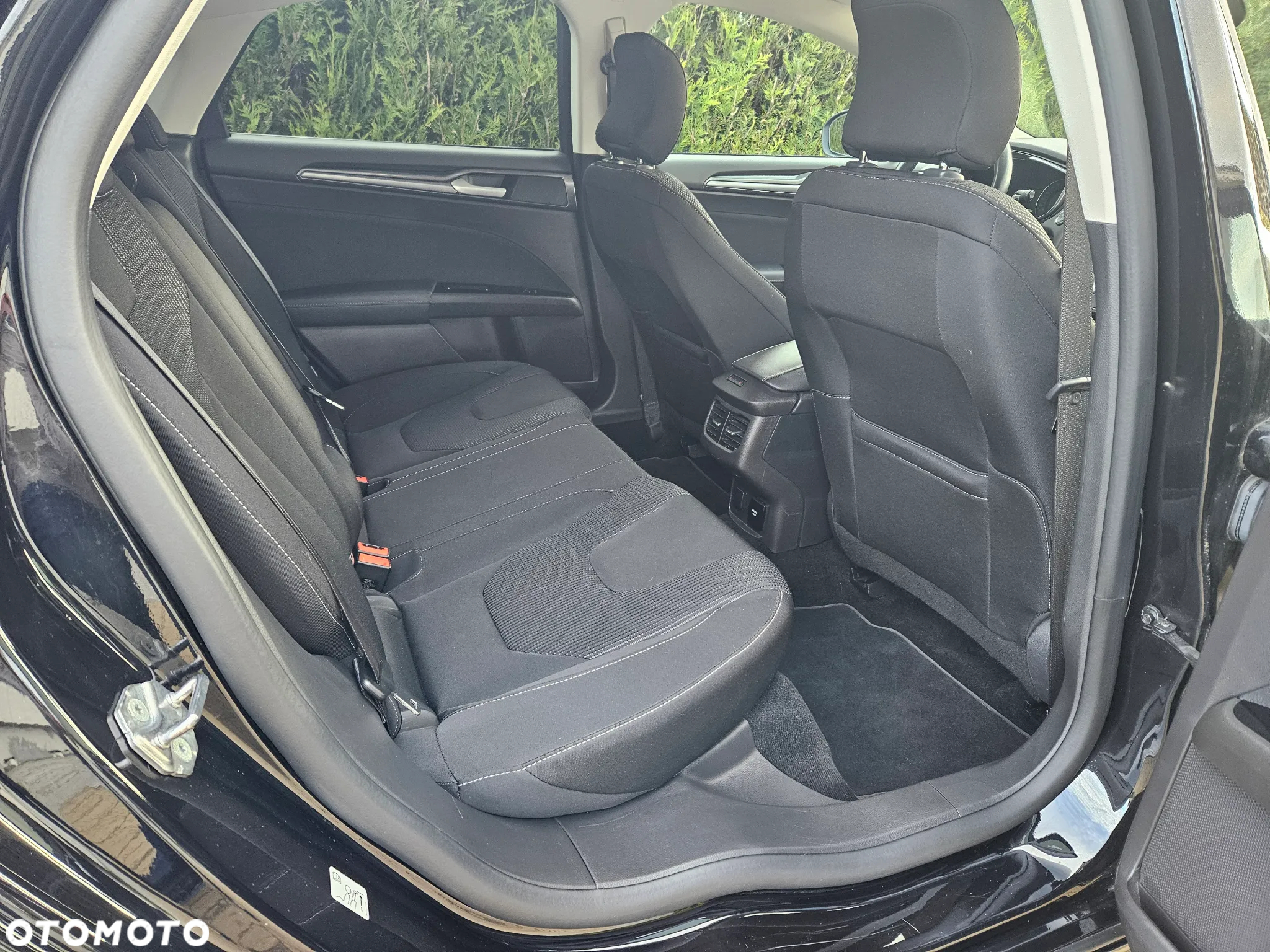Ford Mondeo - 26