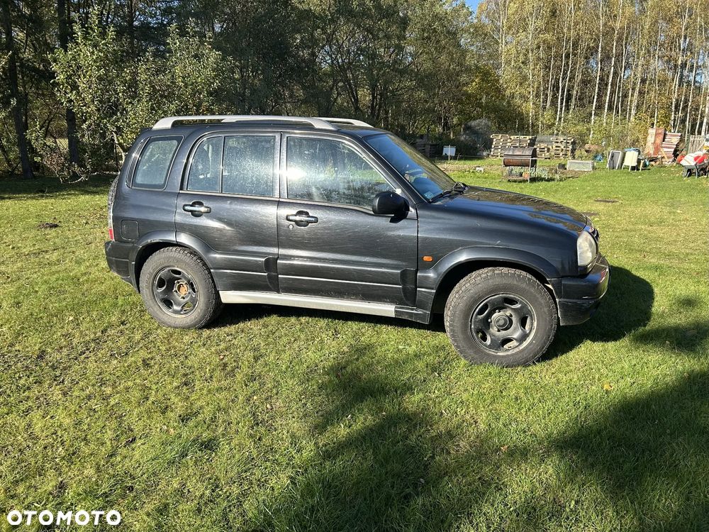Suzuki Grand Vitara 2.0 - 4