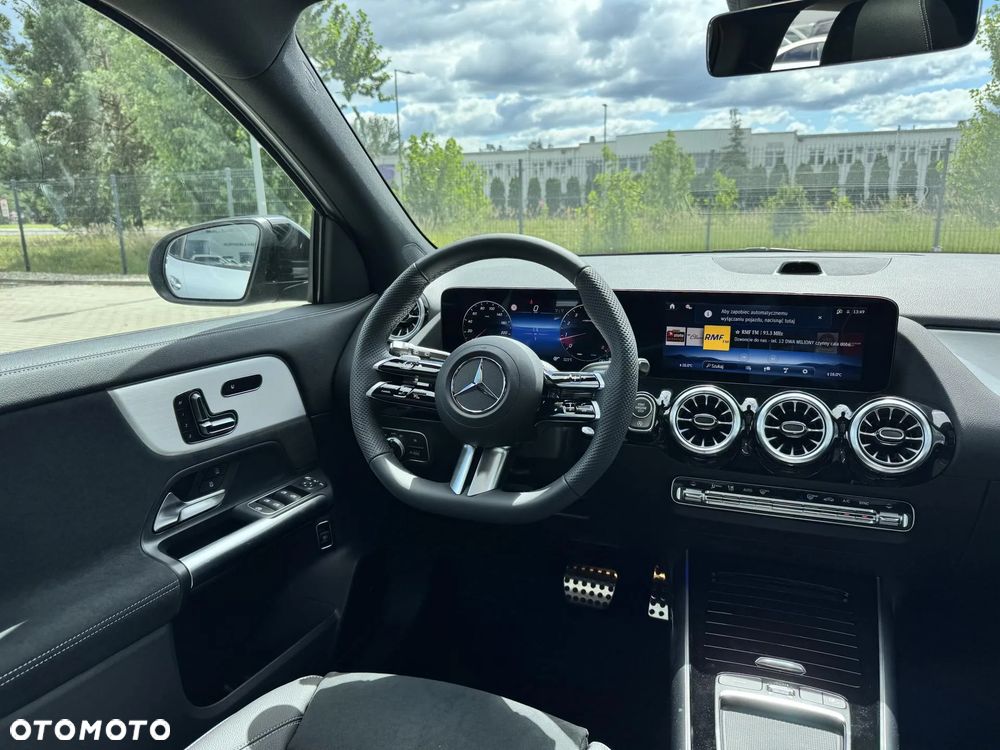 Mercedes-Benz GLA 200 mHEV AMG Line 7G-DCT - 13