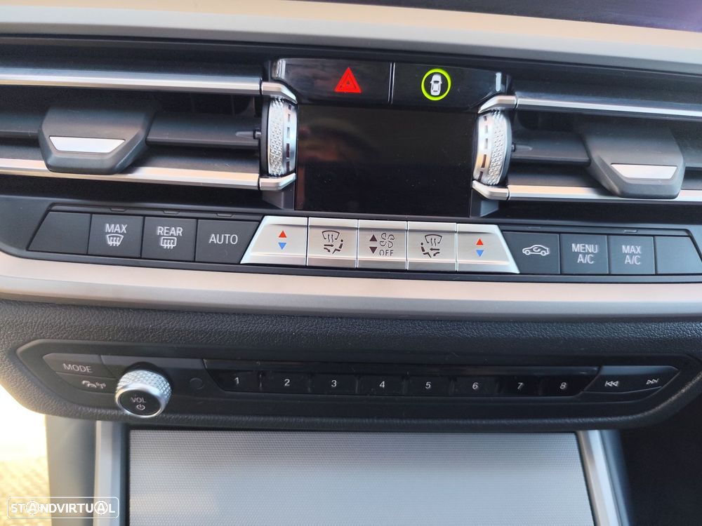 BMW 330 e Touring Auto - 20