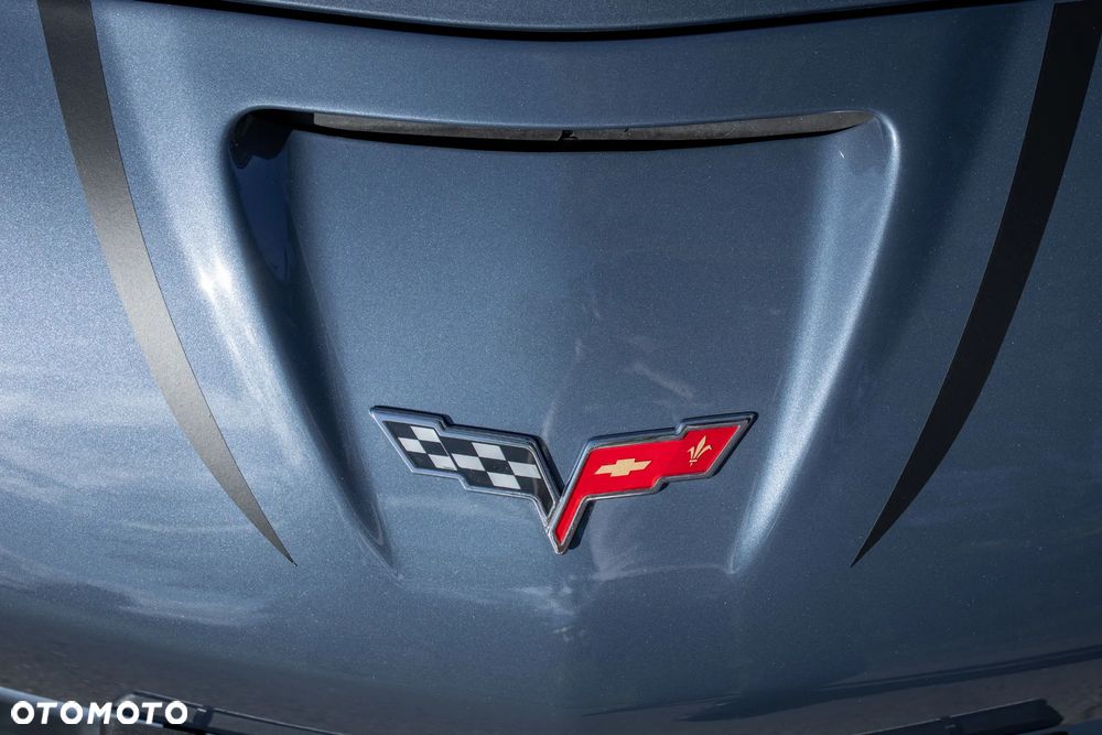 Chevrolet Corvette - 27
