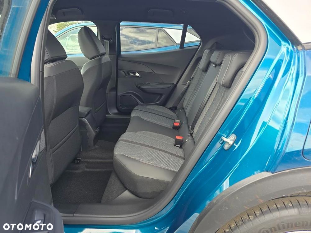 Peugeot 2008 PureTech mHEV Allure e-DCS6 - 11