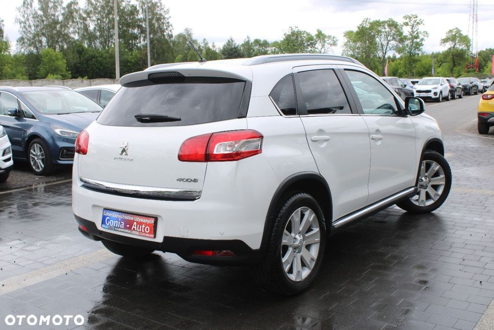 Peugeot 4008 - 5