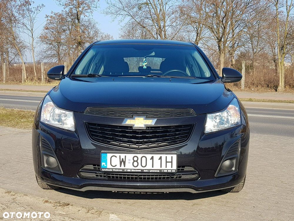 Chevrolet Cruze 1.6 LS - 2