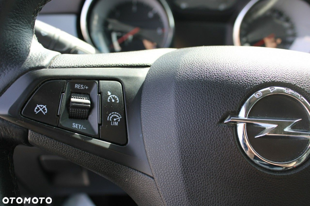 Opel Astra - 17