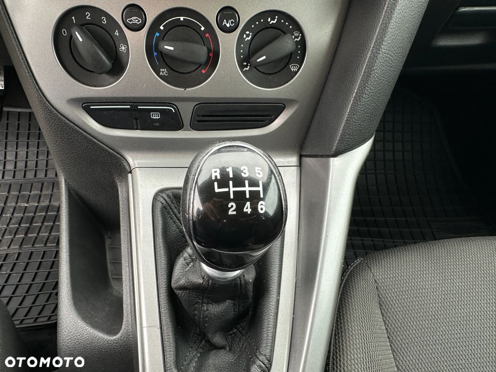 Ford Focus - 19