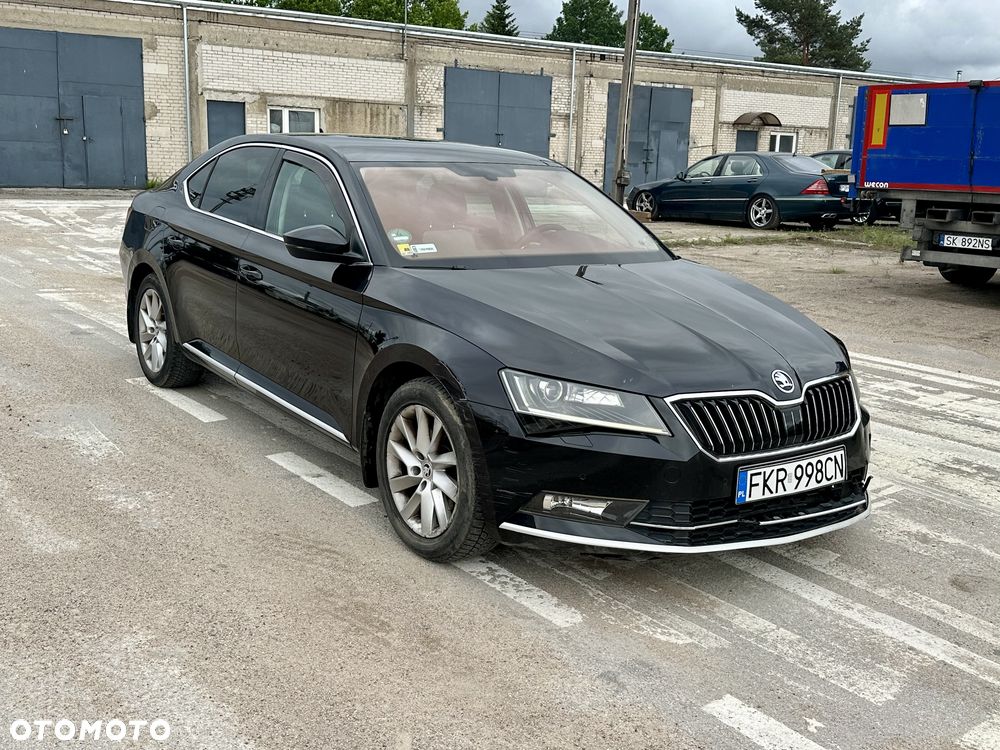 Skoda Superb 2.0 TDI Style - 2