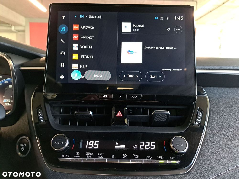 Toyota Corolla 1.8 Hybrid Comfort - 22
