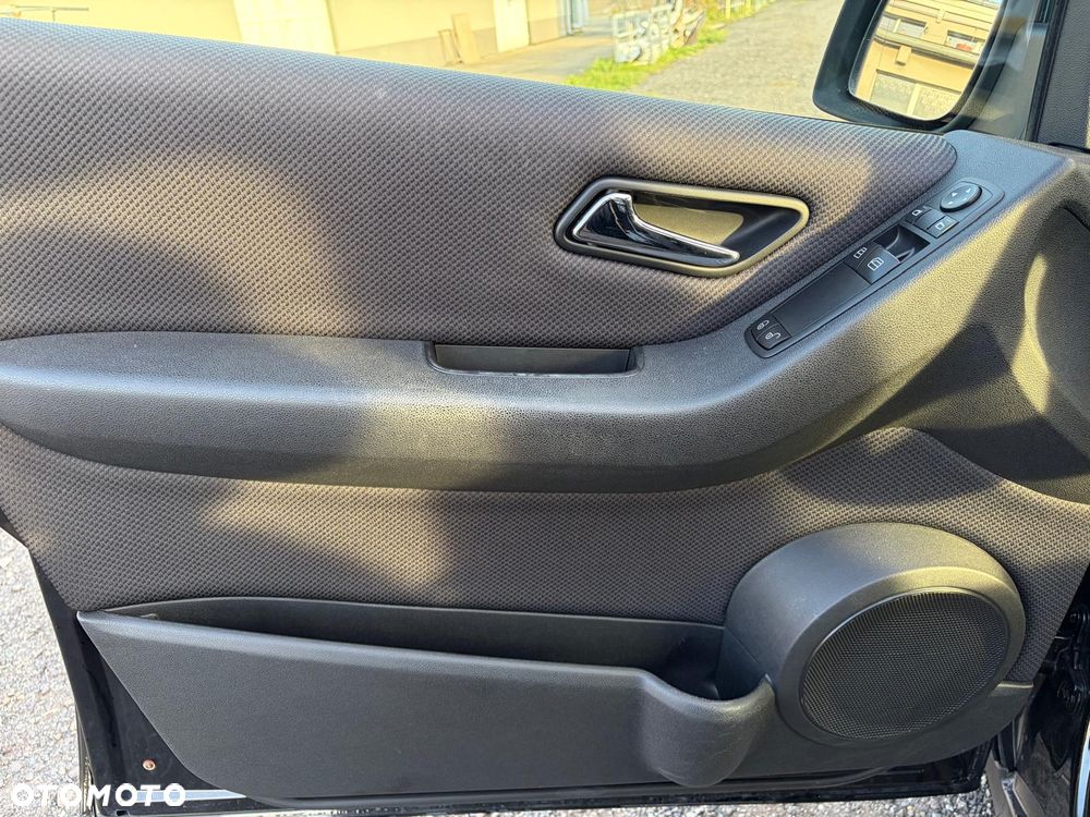 Mercedes-Benz Klasa A 160 BlueEFFICIENCY Avantgarde - 8