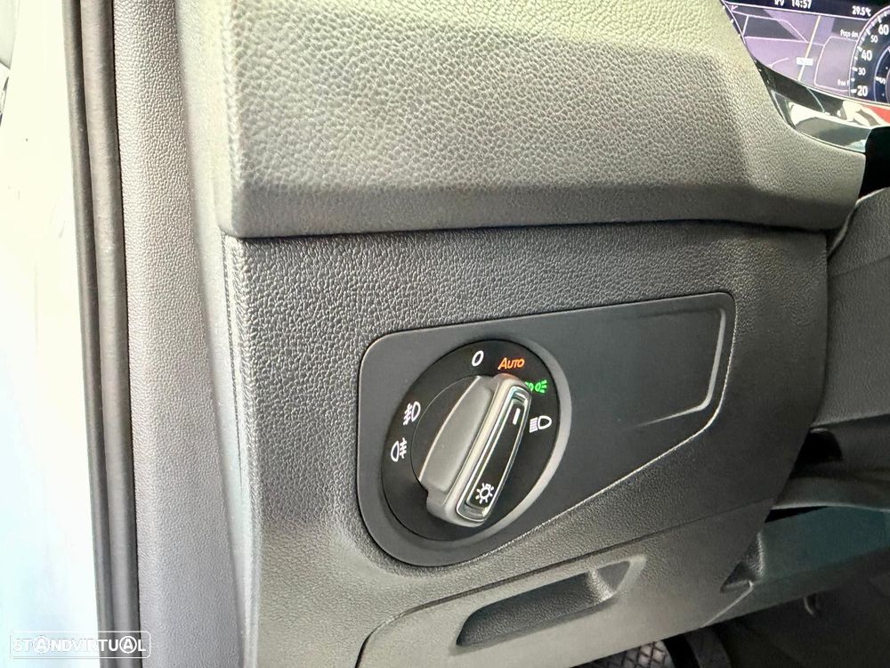 VW Tiguan 2.0 TDI R-Line DSG - 17