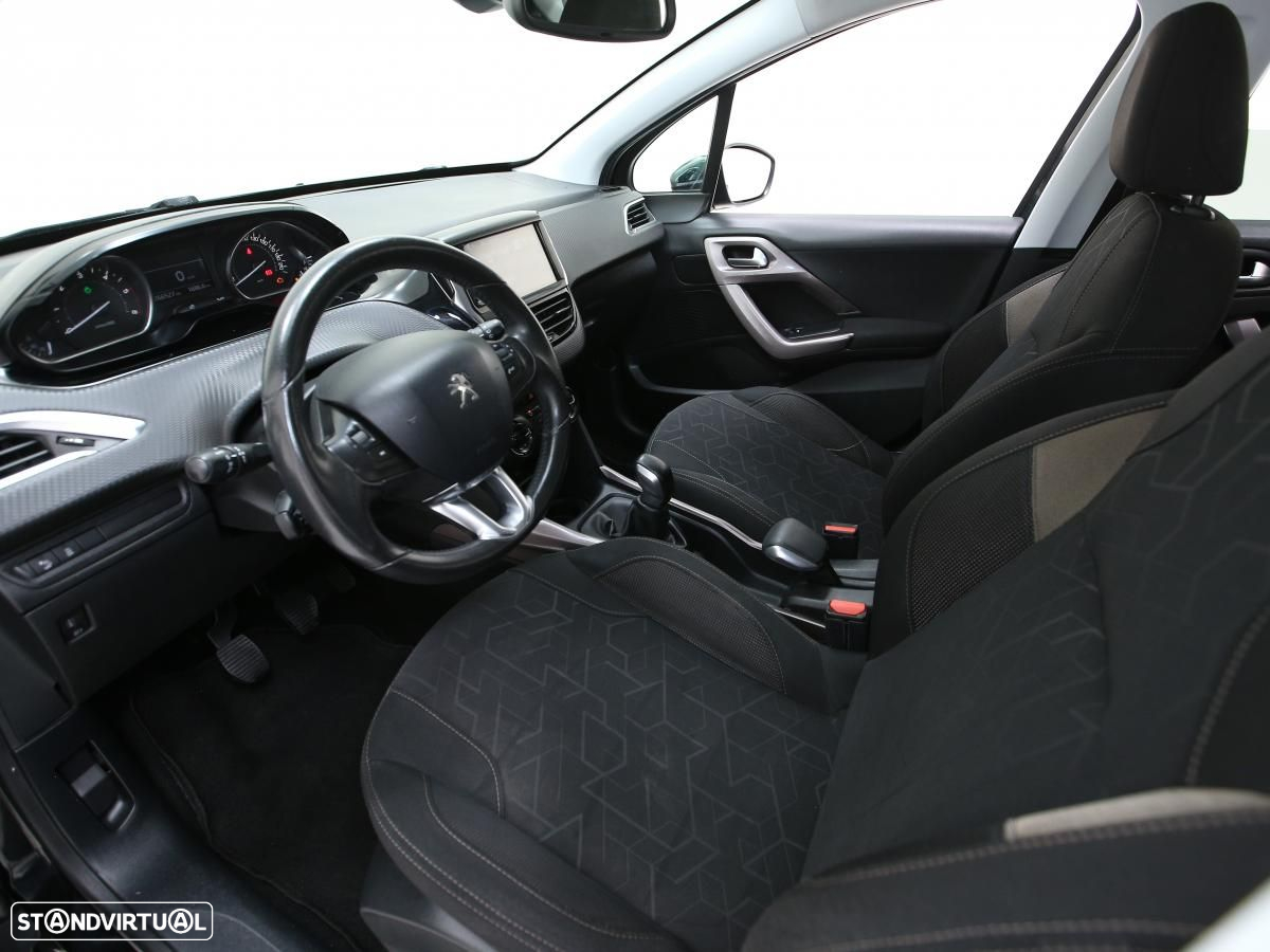 Peugeot 2008 - 10