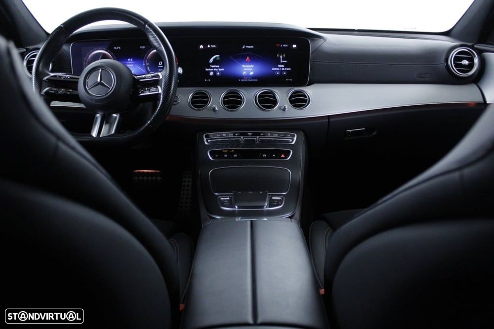 Mercedes-Benz E 300 de AMG Line - 18