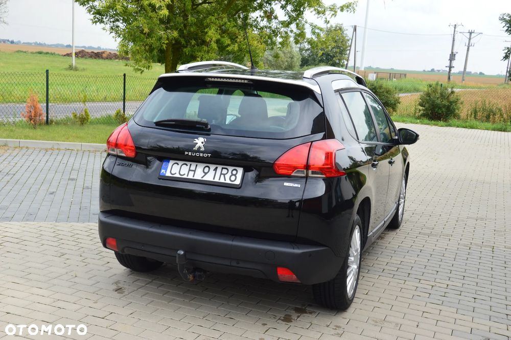 Peugeot 2008 - 11
