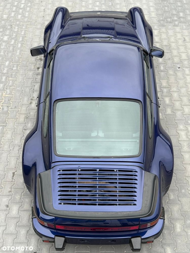 Porsche 911 - 16