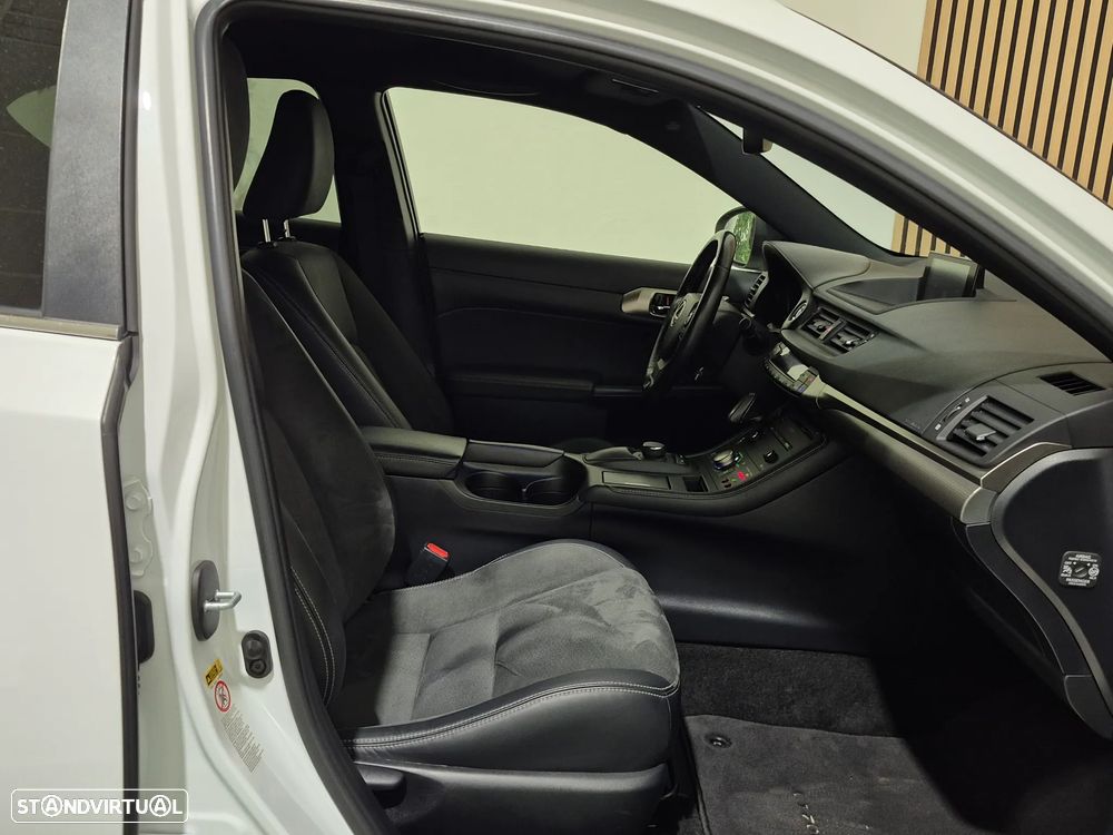 Lexus CT 200h F Sport+ - 41