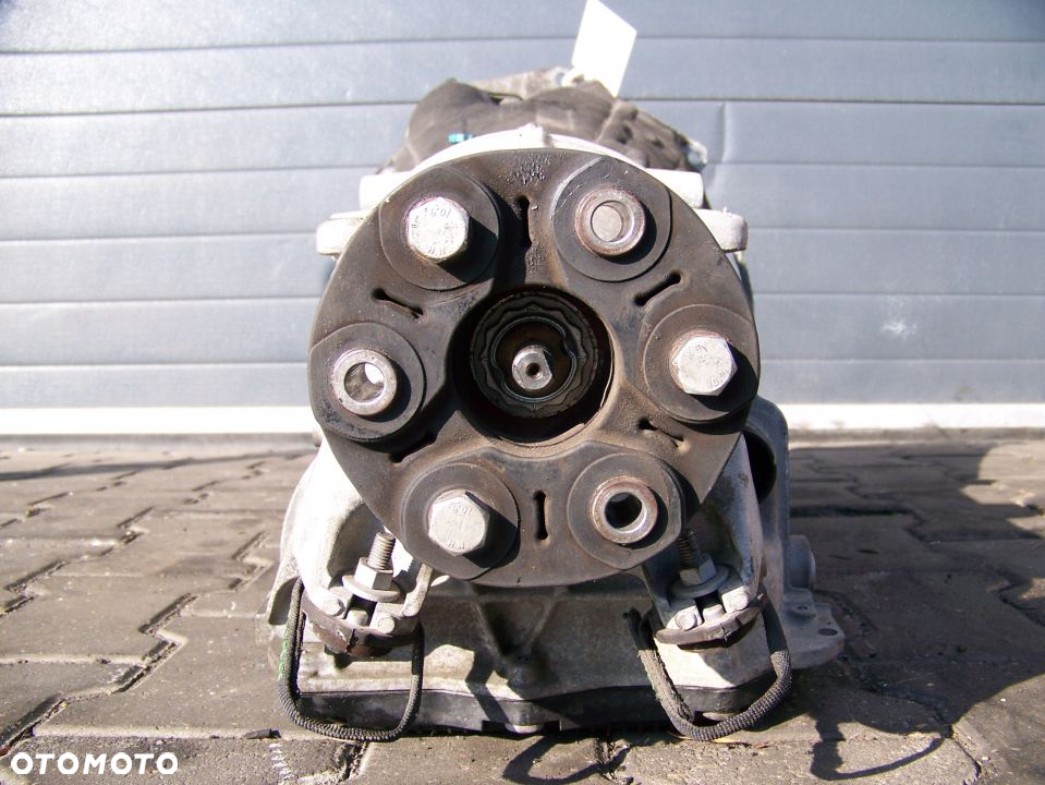 F20 F22 F01 F02 F06 F12 3.0 SKRZYNIA 8645366 8HP45 - 7