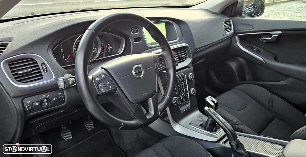 Volvo V40 D2 - 6
