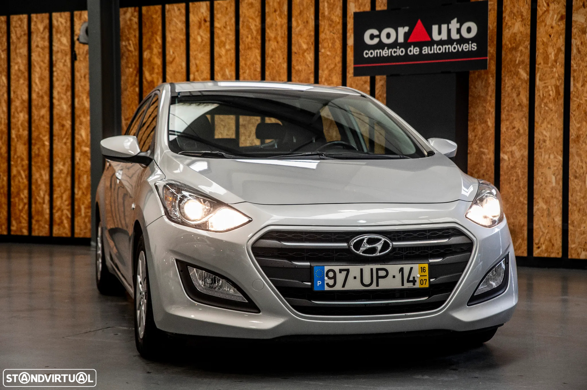 Hyundai i30 1.6 CRDI Blue Comfort - 3