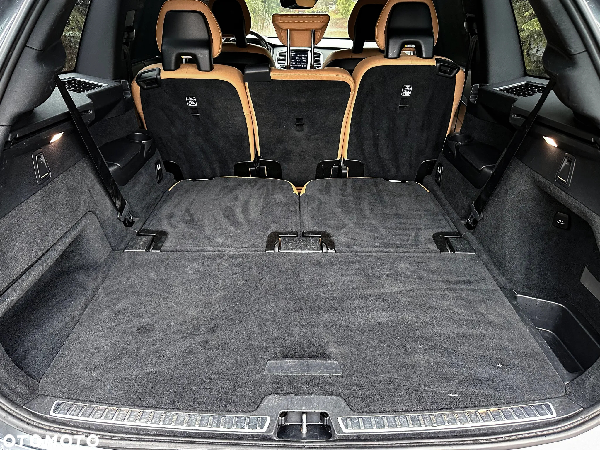 Volvo XC 90 D5 AWD Momentum 7os - 32