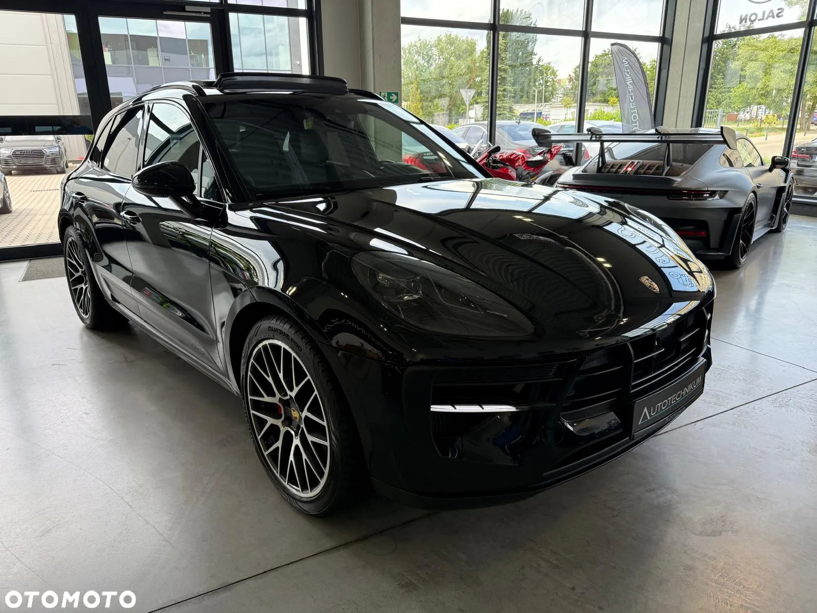 Porsche Macan GTS - 3