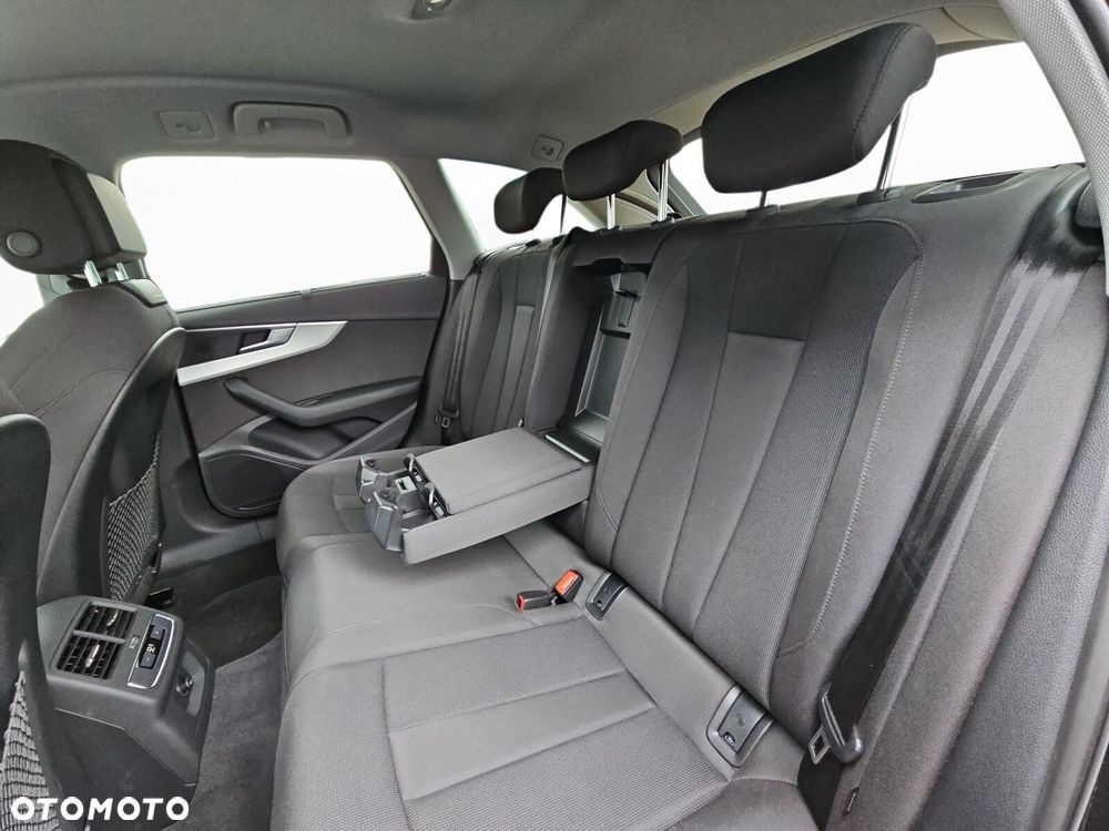 Audi A4 Allroad - 28