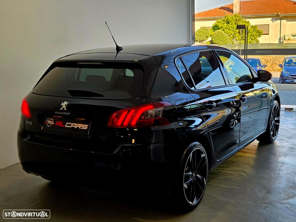 Peugeot 308 1.2 PureTech Style J17 - 15