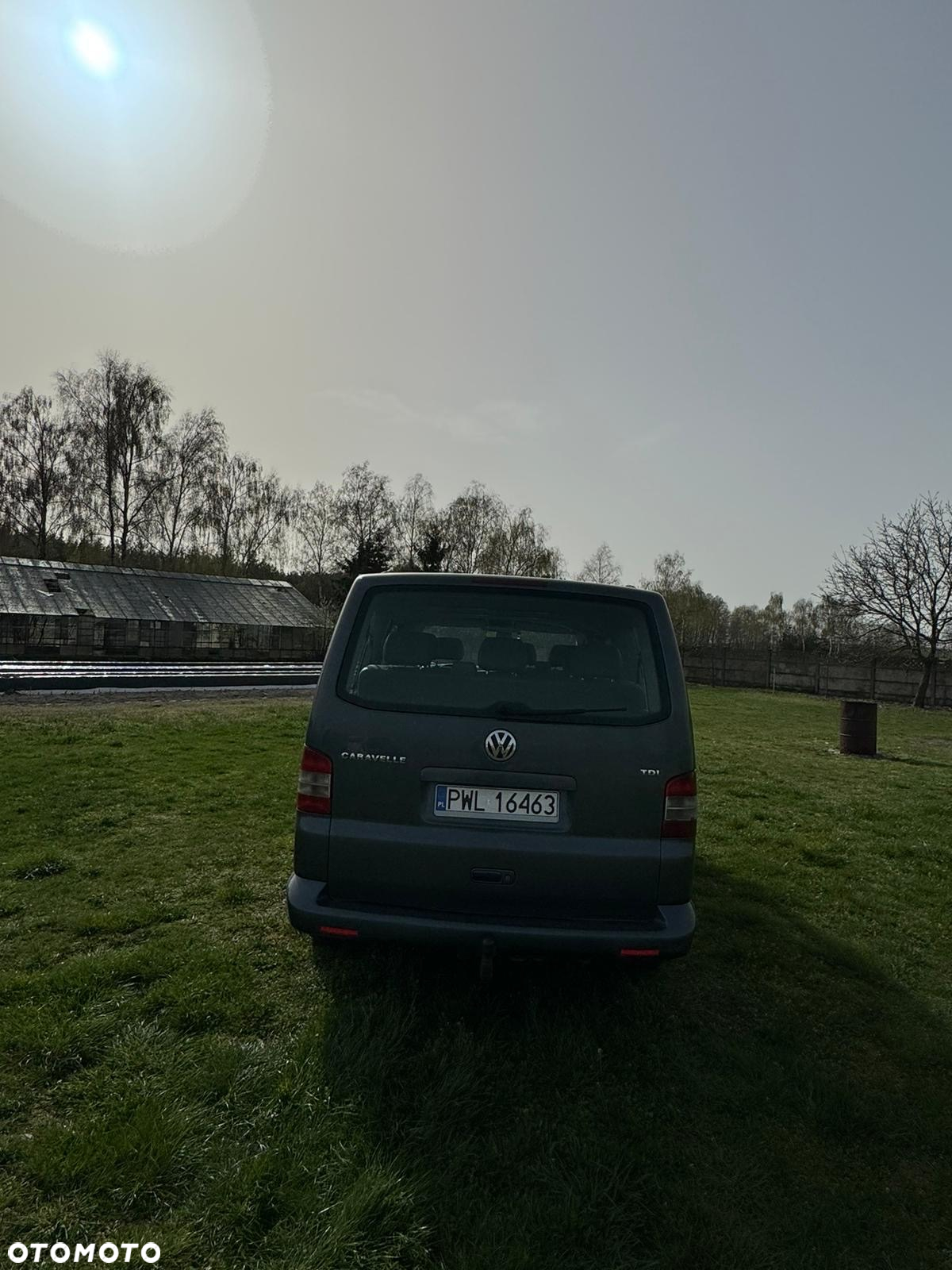 Volkswagen Caravelle - 4