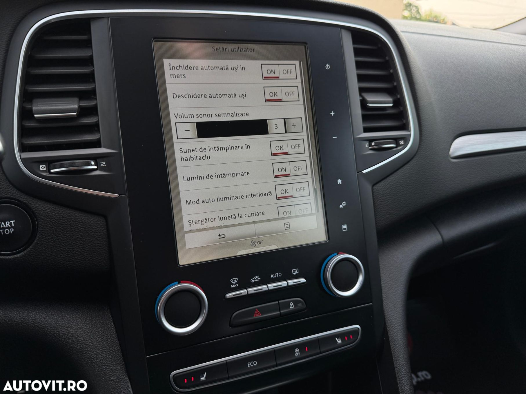 Renault Megane ENERGY TCe 100 INTENS - 13