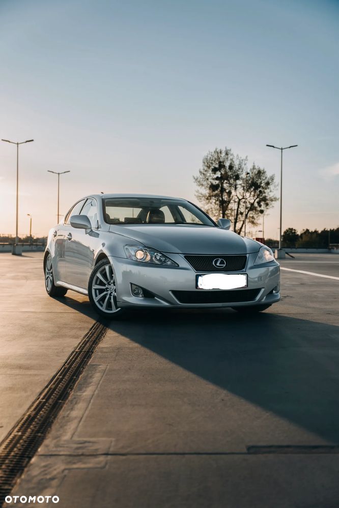 Lexus IS 250 Elegance - 1