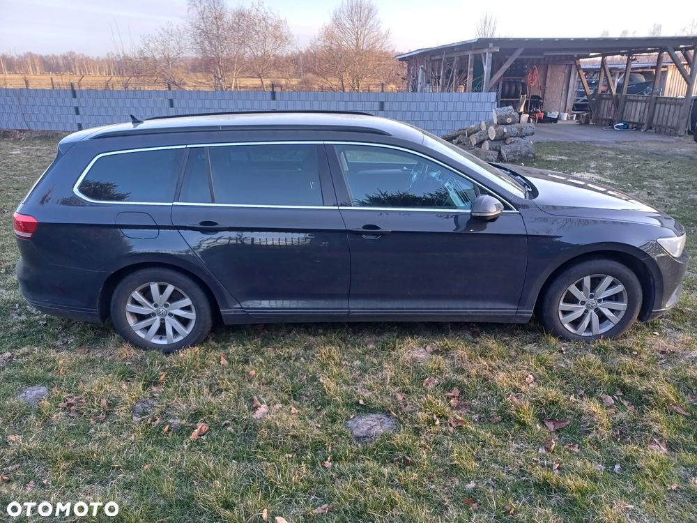 Volkswagen Passat 2.0 TDI SCR DSG Comfortline - 3